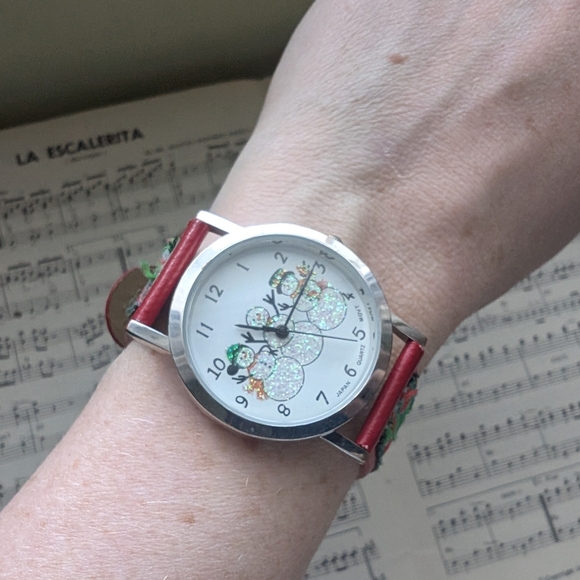 Christmas Red and Green Snowman Watch - Picture 8 of 9